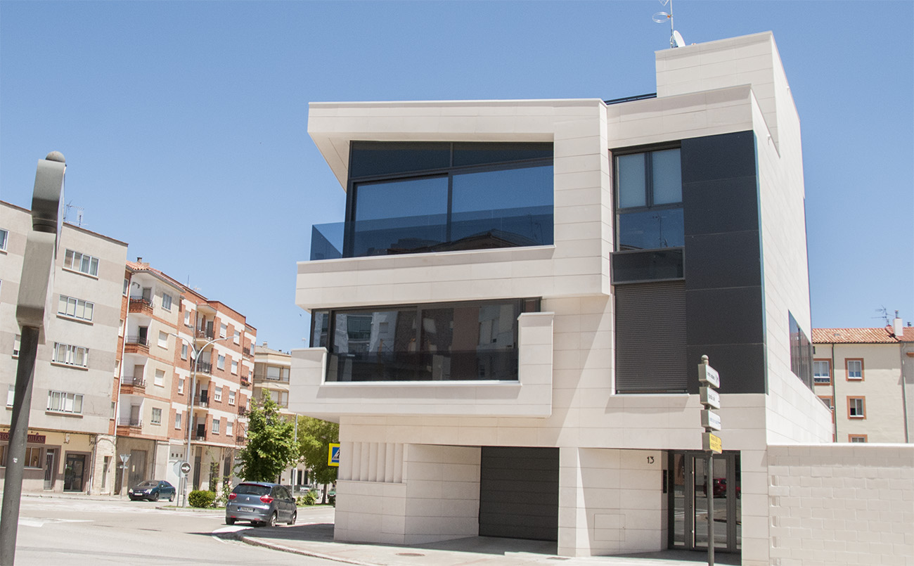 cubierta-aluminio-fachadas-edificios-4