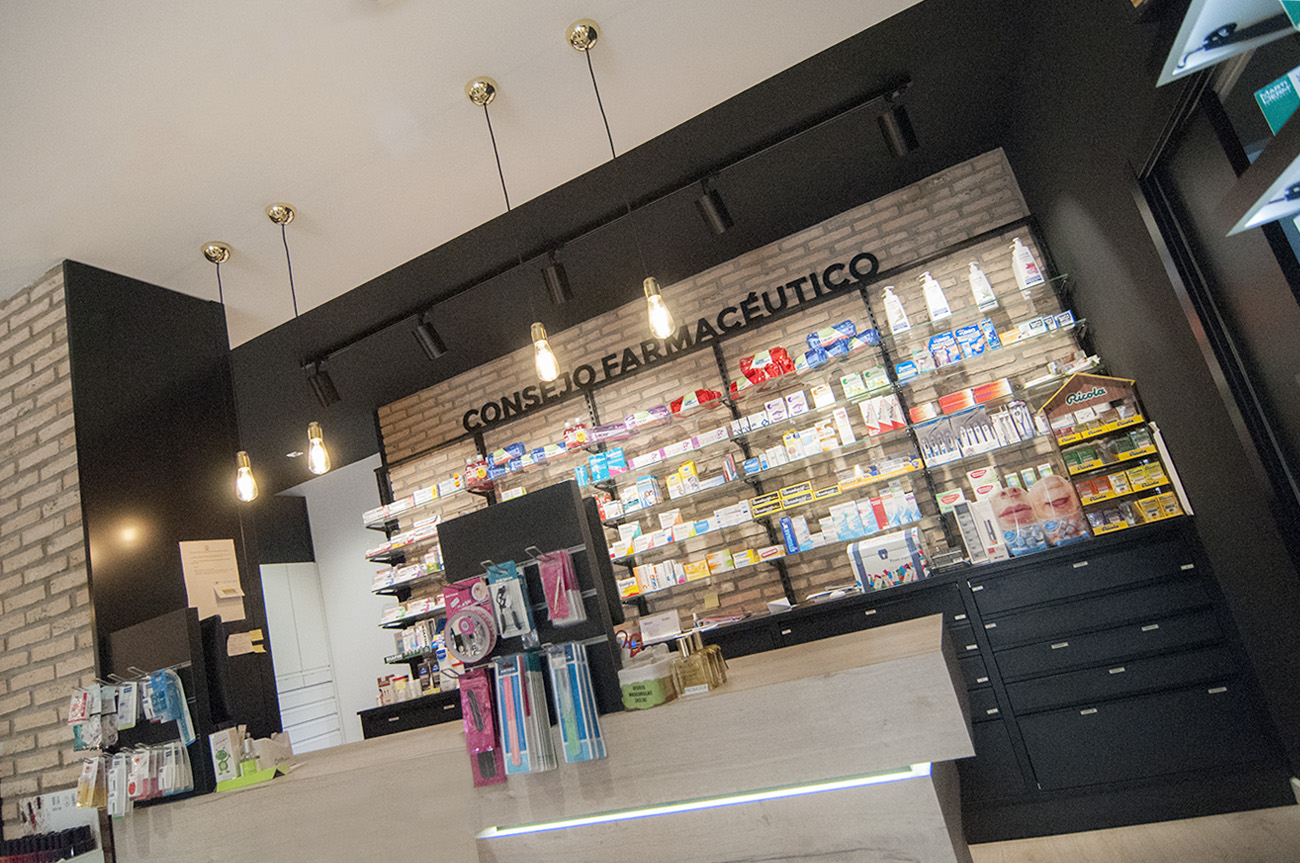 trabajo-aluminios-farmacia-carrascosa-2